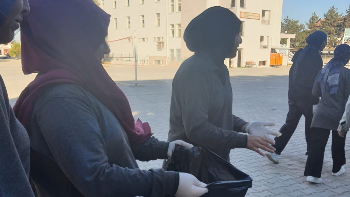 Yeşil Vatan Benim Okulum Geleceğe Çare Projesi
